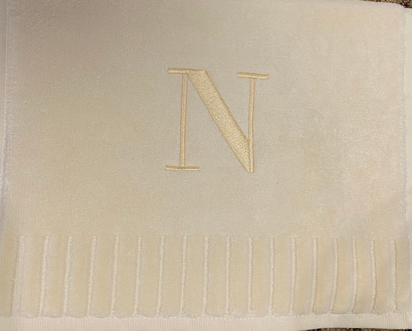 Finger Towel Cream W/Gold Initial