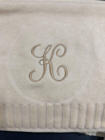 Finger Towel Cream W/Gold Initial